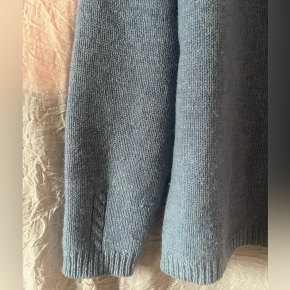 Vintage Pendleton Women's Heather Blue Cable Knit Sweater. 100% lambs wool. - Picture 4 of 5